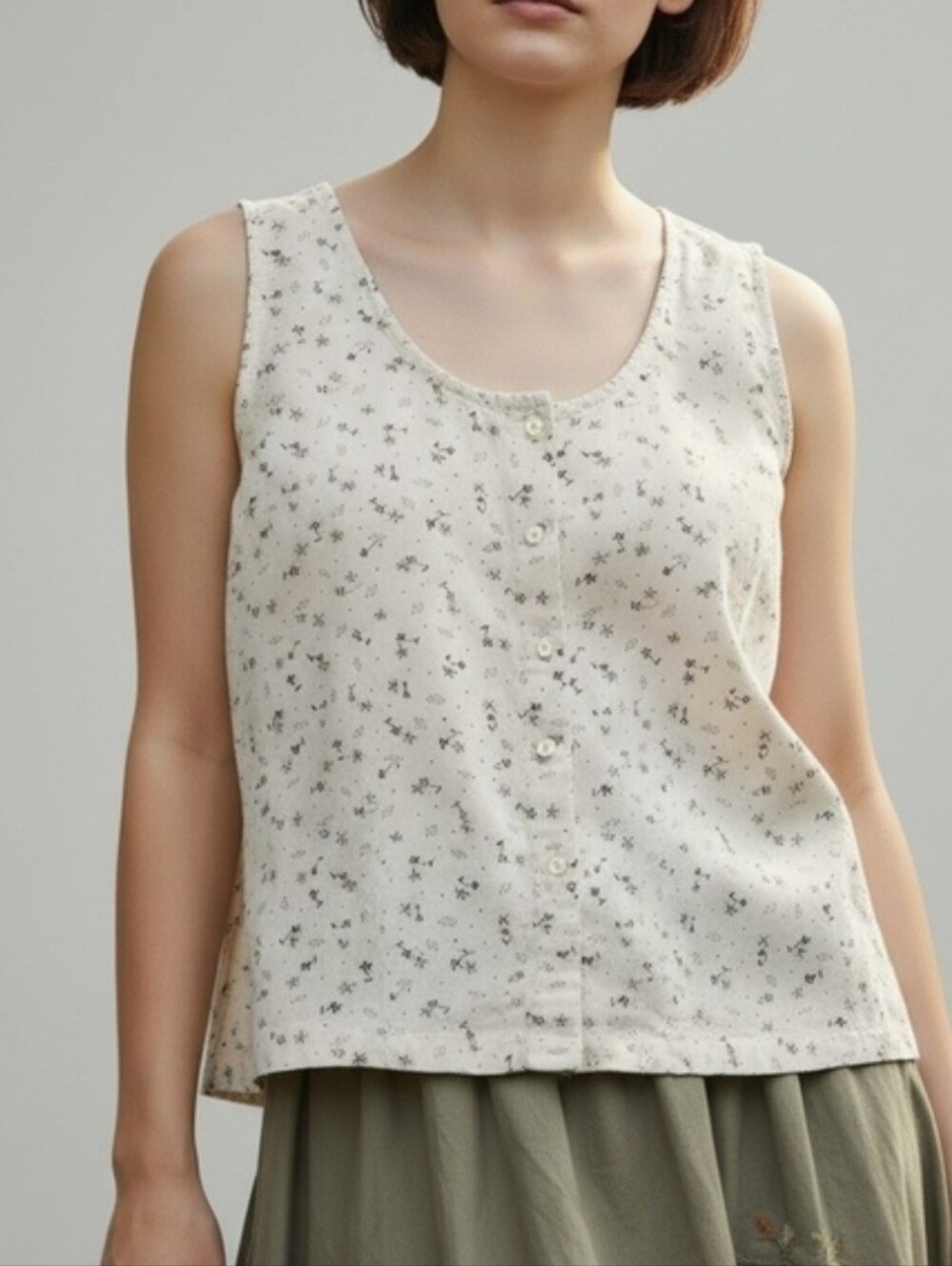 Vintage 90s Basic Editions White Floral Tank Top - Boxy Fit - 100% Cotton